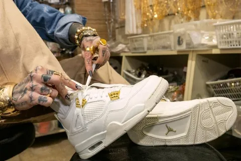 Nike Air Jordan 4 Retro Metallic Gold