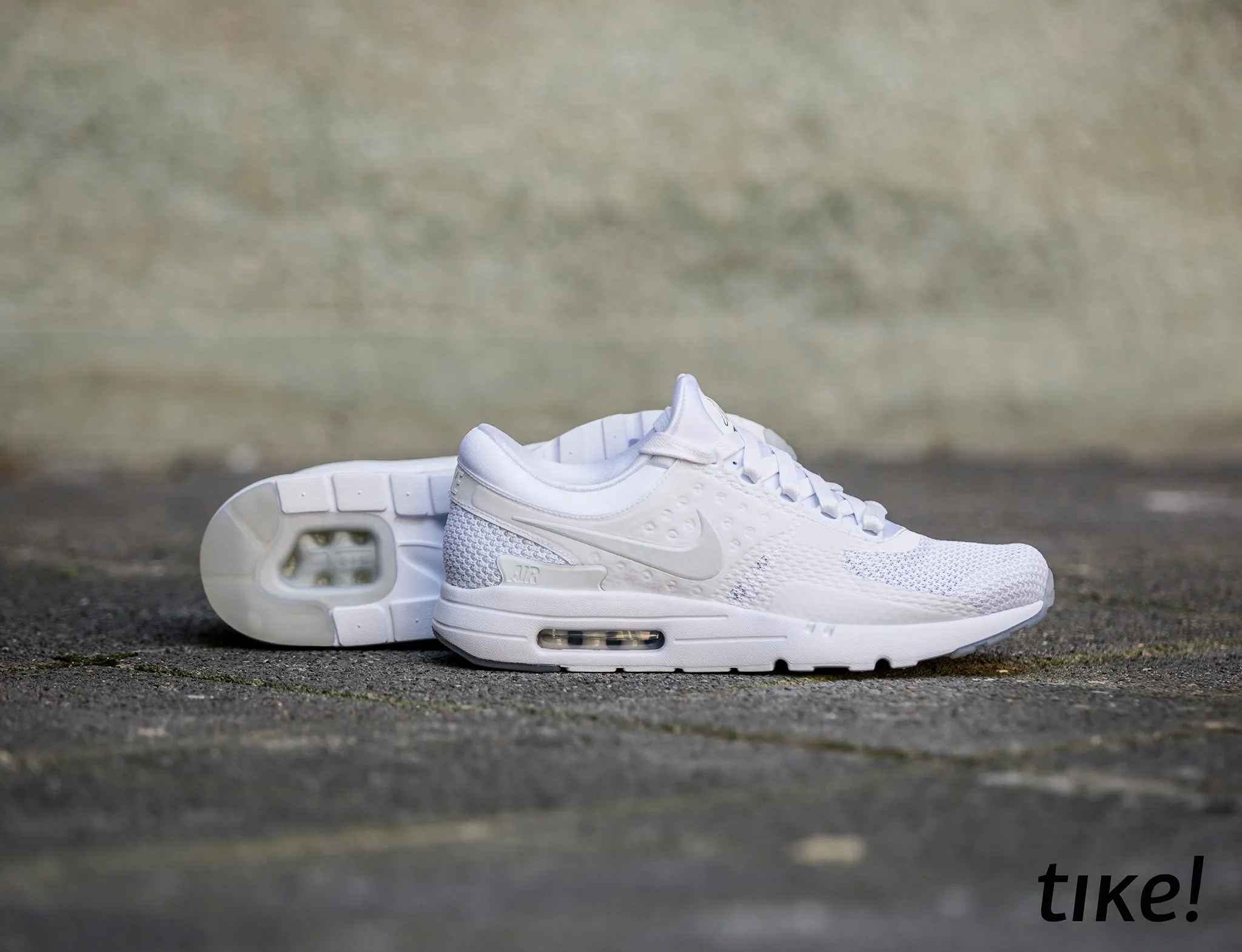 Nike Air Max ZERO QS